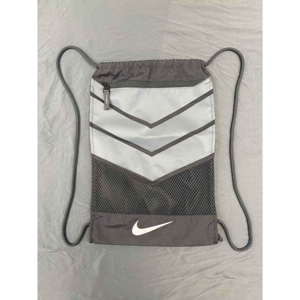 Nike Drawstring Cinch Bag Grey Black Chevron‎ Mesh Gym Sackpack BA5250-060